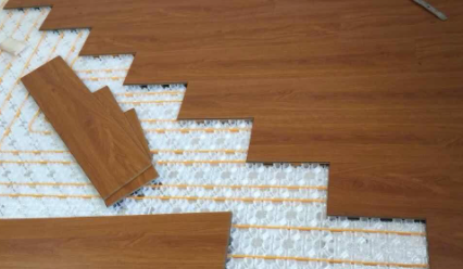 实木地暖地板厚度标准一般是多少（地暖上铺地砖一般几厘米厚不影响）