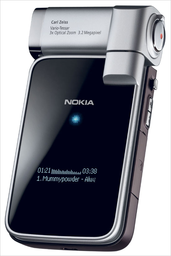 诺基亚n93图片（怀旧党的新玩具！曾梦寐以求的DV手机诺基亚N93，如今仅值120元）