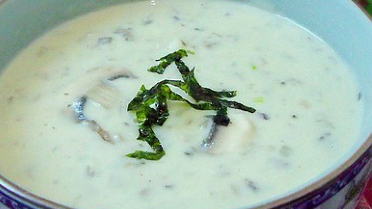 奶油蘑菇汤的做法（教你做奶油蘑菇汤，又香又滑，味道不比外面卖的差，做法一学就会）