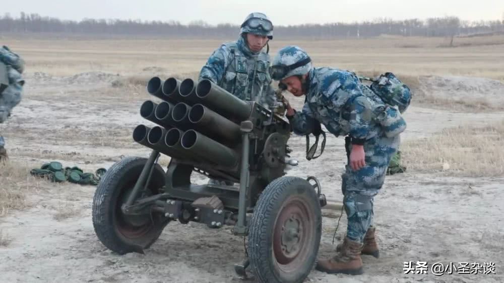 107mm火箭炮（中国63式107毫米火箭炮：主要装备空降兵，最适合游击战的重武器）