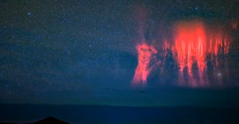 喜马拉雅山的形成（与普通闪电不同，喜马拉雅山脉爆发红色精灵闪电，它如何形成？）